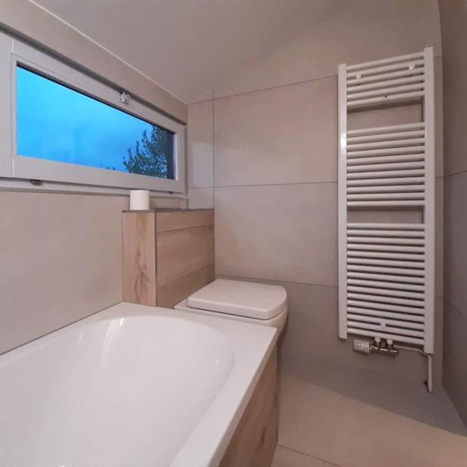 Haus Julia Direkt Am Hennesee Mitten Im Sauerland 메체데 외부 사진