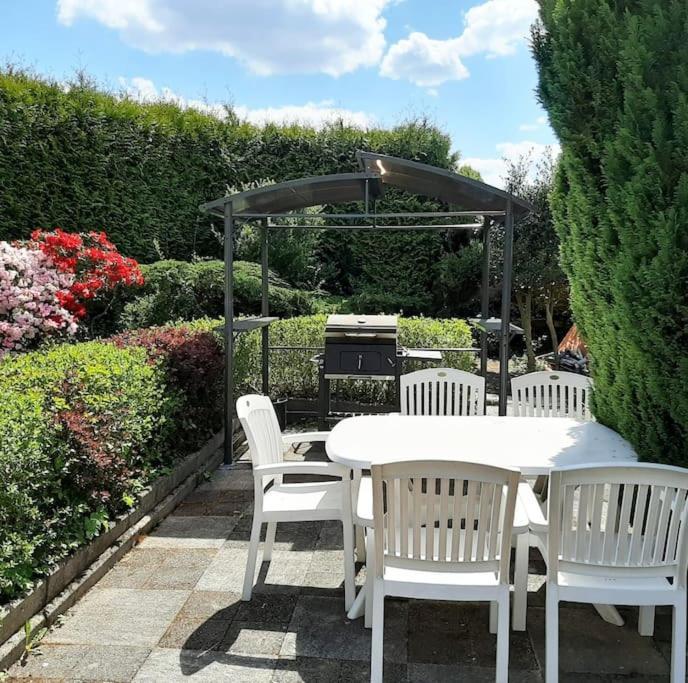 Haus Julia Direkt Am Hennesee Mitten Im Sauerland 메체데 외부 사진