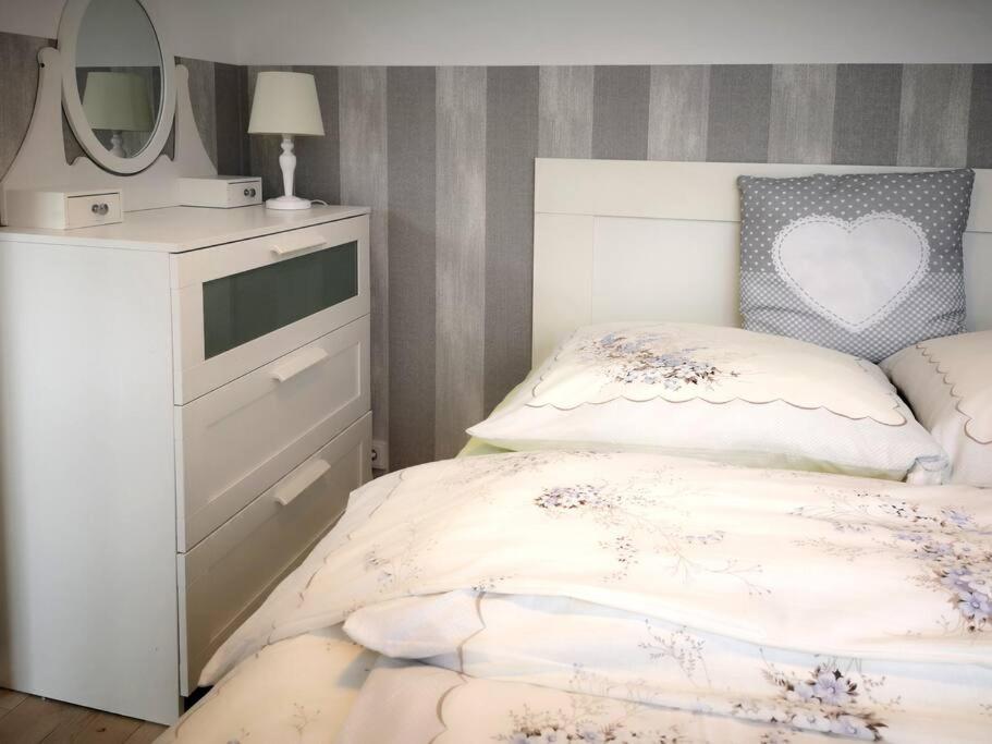 Haus Julia Direkt Am Hennesee Mitten Im Sauerland 메체데 외부 사진
