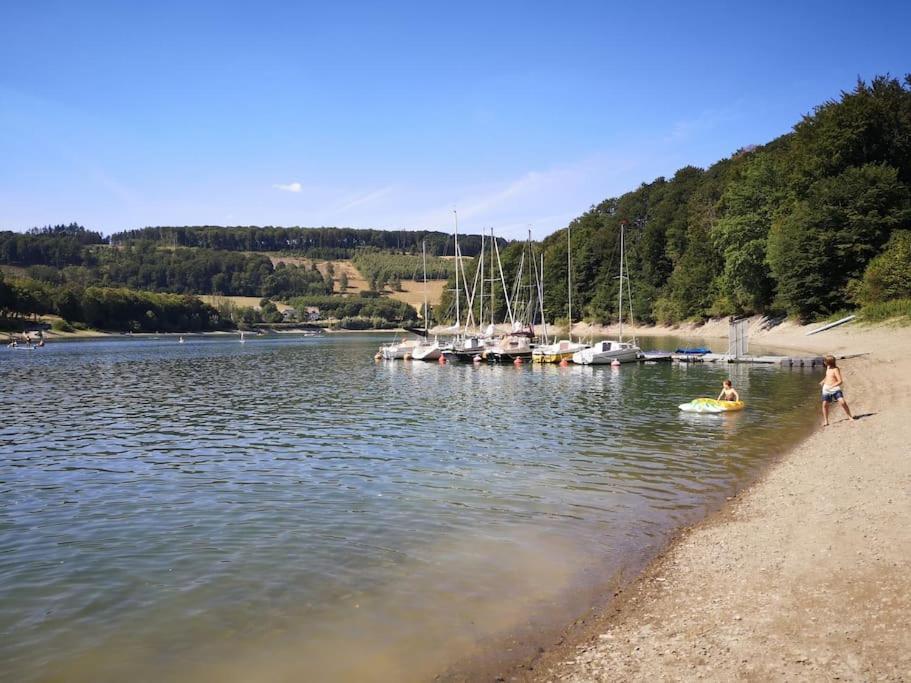 Haus Julia Direkt Am Hennesee Mitten Im Sauerland 메체데 외부 사진
